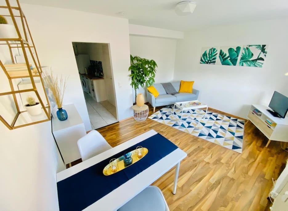 Moderne Wohnung In Vorstadtidylle Zu Bayreuth Heinersreuth Bagian luar foto